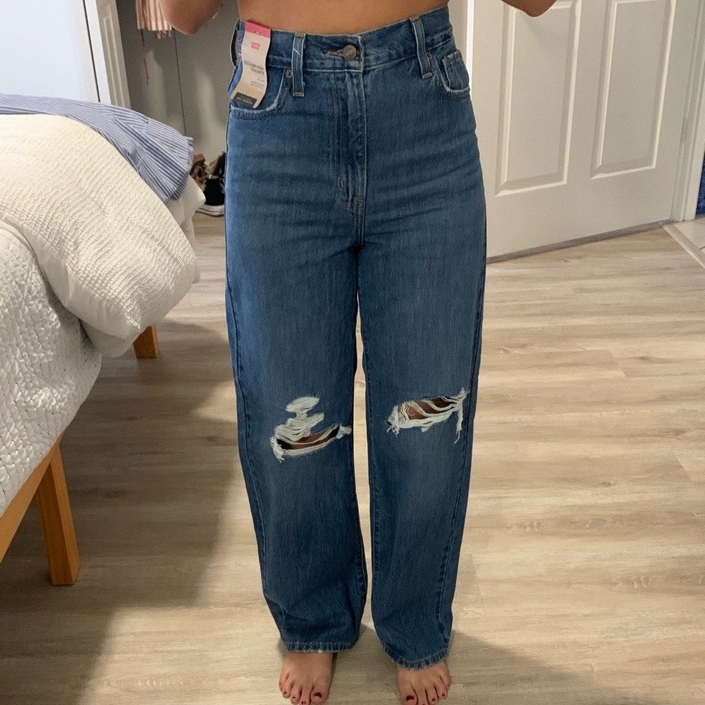 Levi’s high waisted straight ripped jeans - Picture 4 of 11
